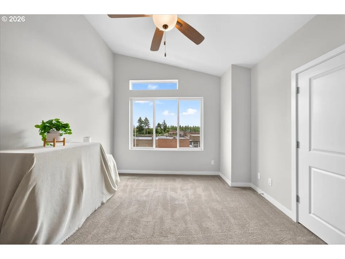 Primary Bedroom-Ceiling Fan