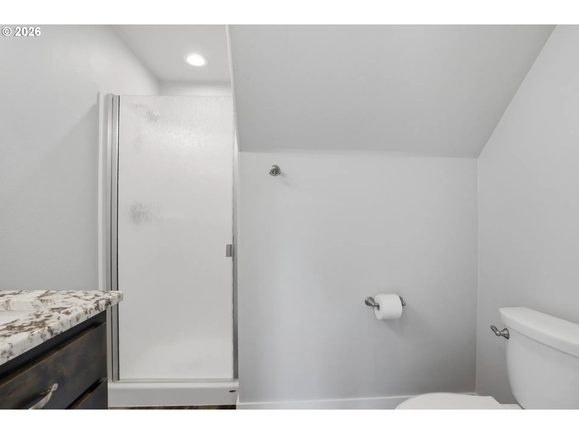Bathroom-Upper