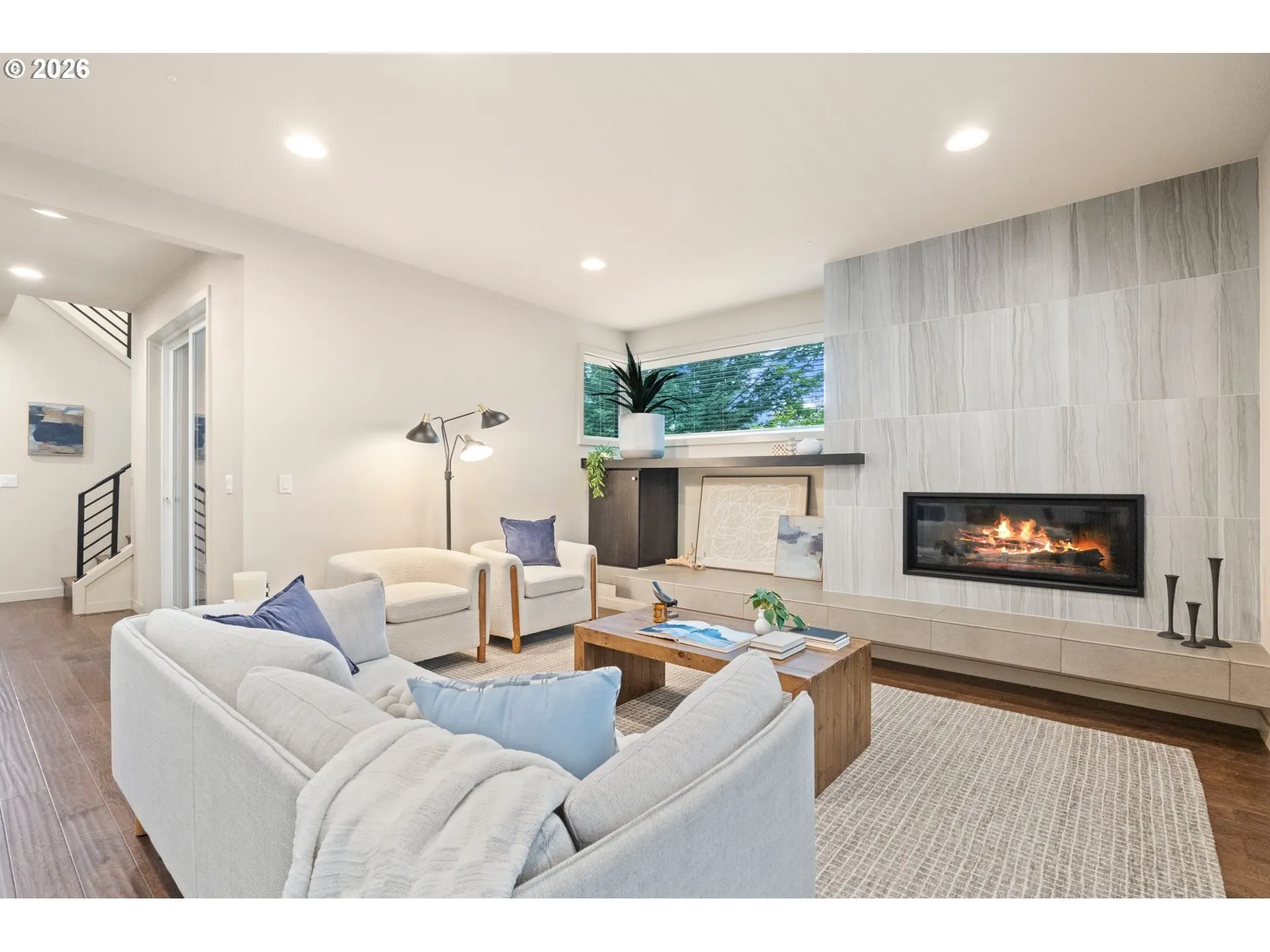 Living Room-Fireplace