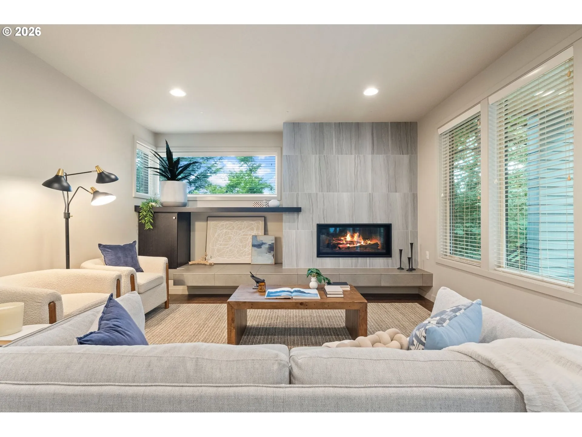 Living Room-Fireplace