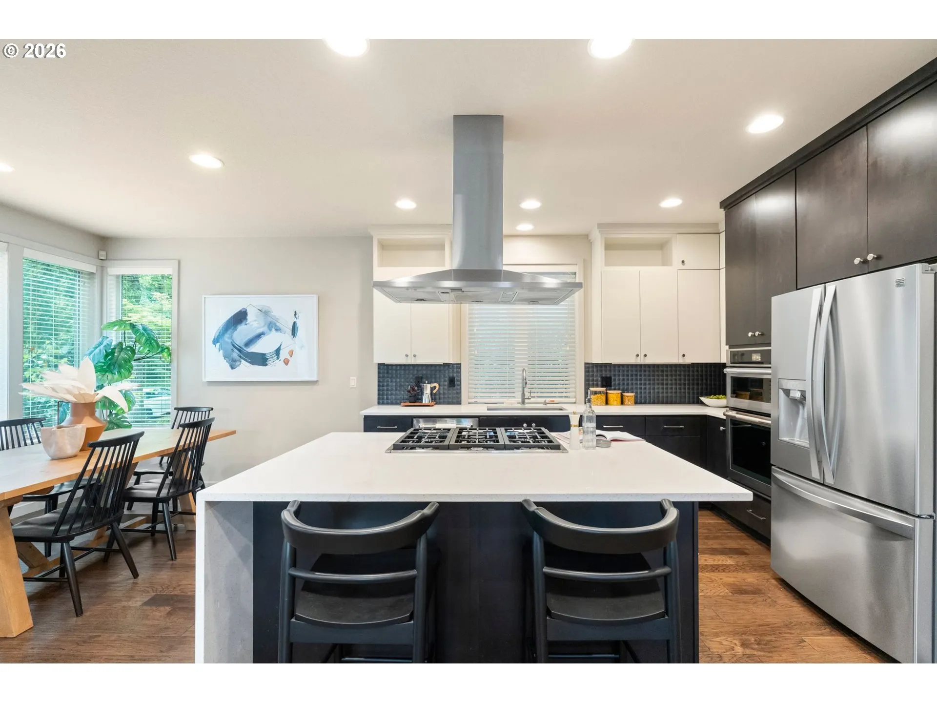 Kitchen/Dining Room-Island