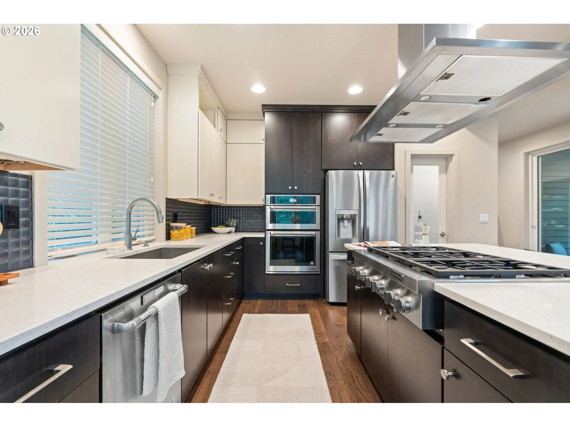 Kitchen-Cooking Island