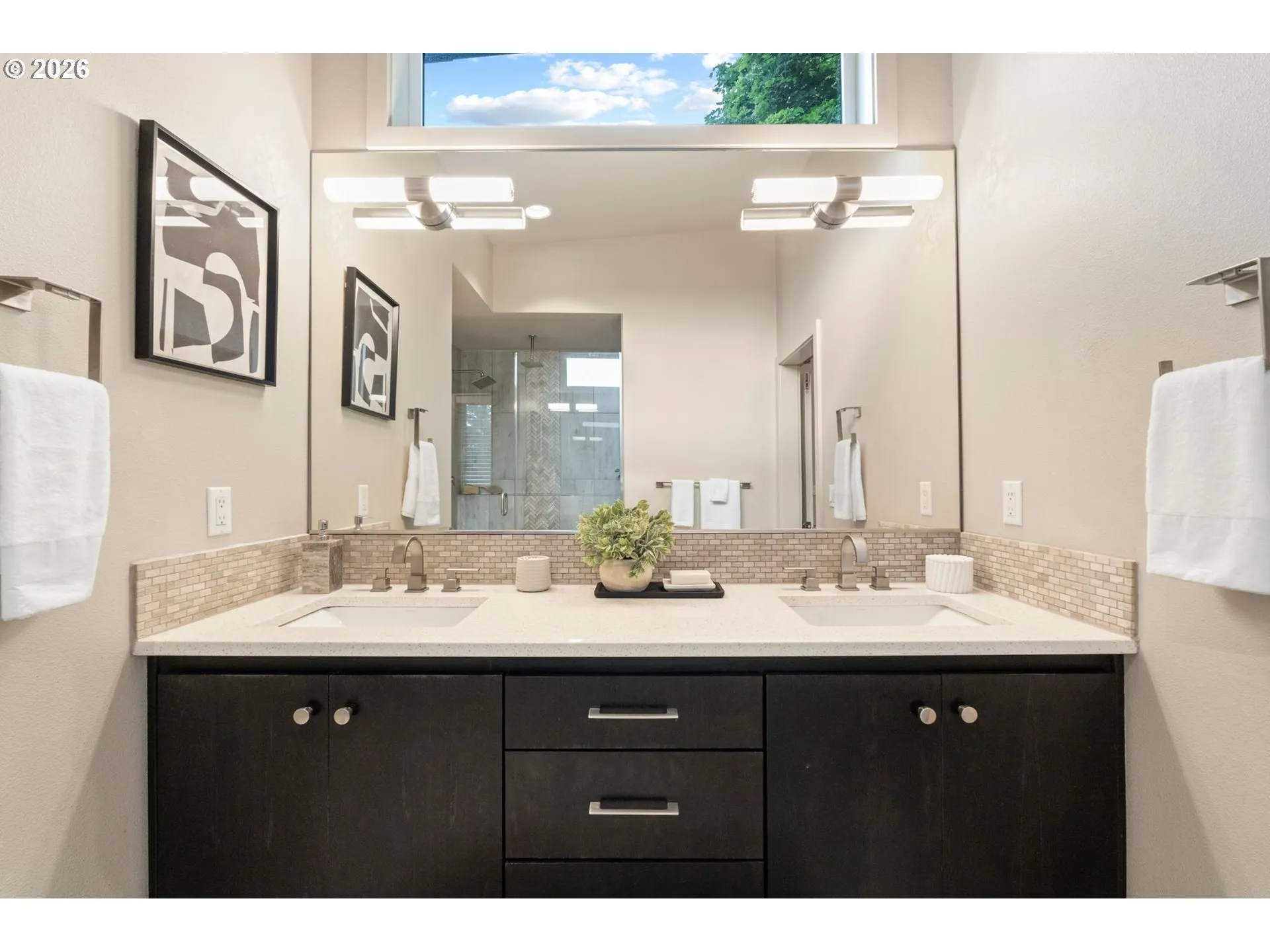 Bathroom, Attached-Double Sinks
