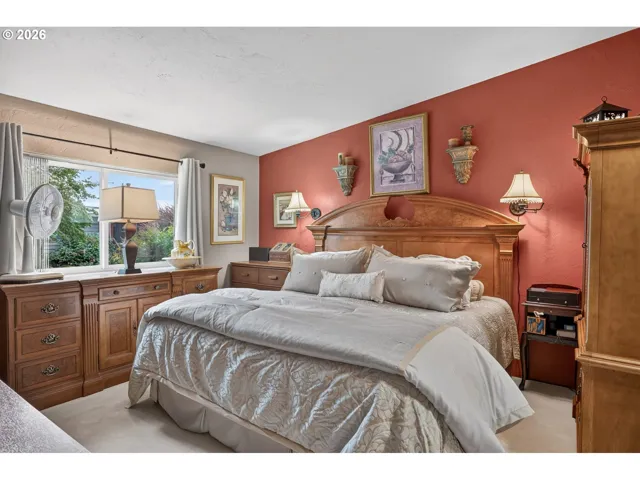 Bedroom, Primary