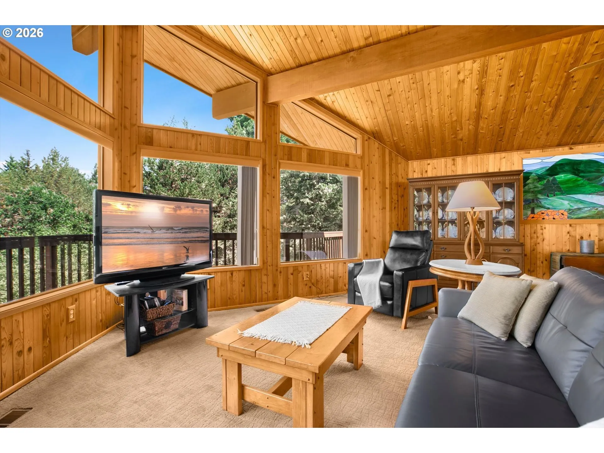 Living Room-Vaulted Ceilings