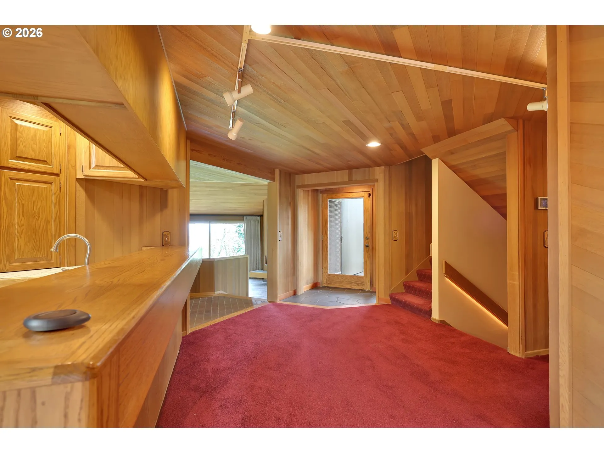 Entrance/Foyer