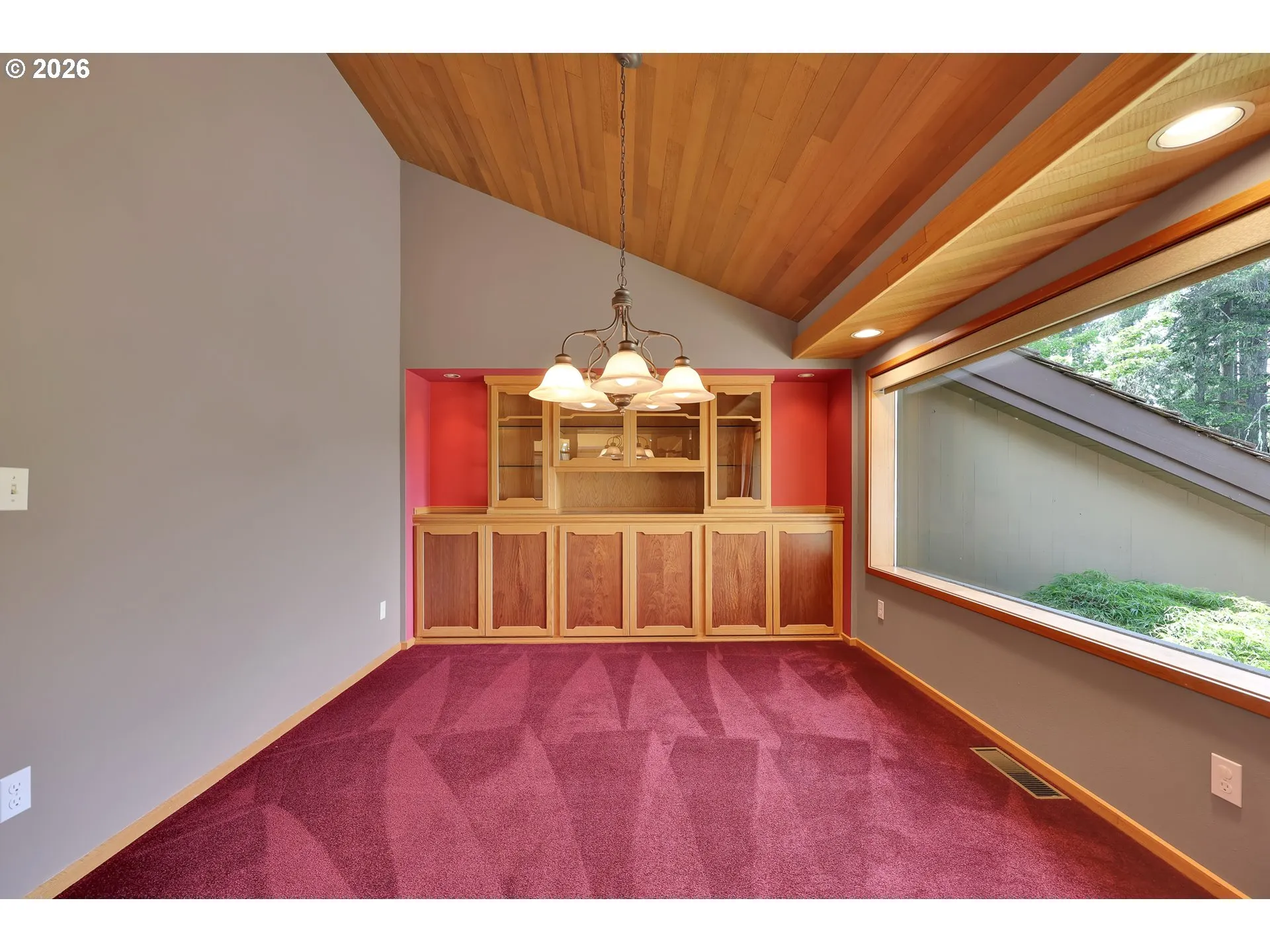 Dining Room-Built-In Cabinets
