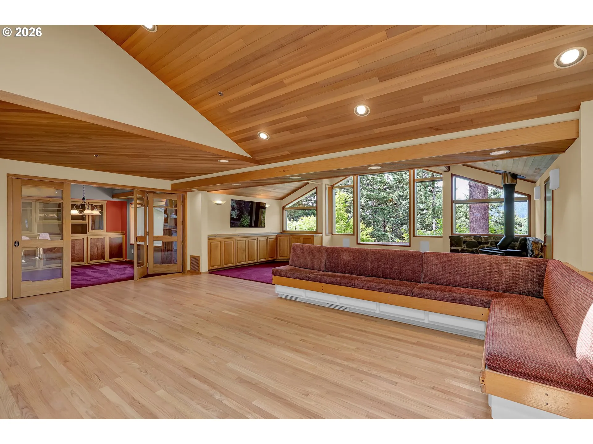 Kitchen-Eating Area