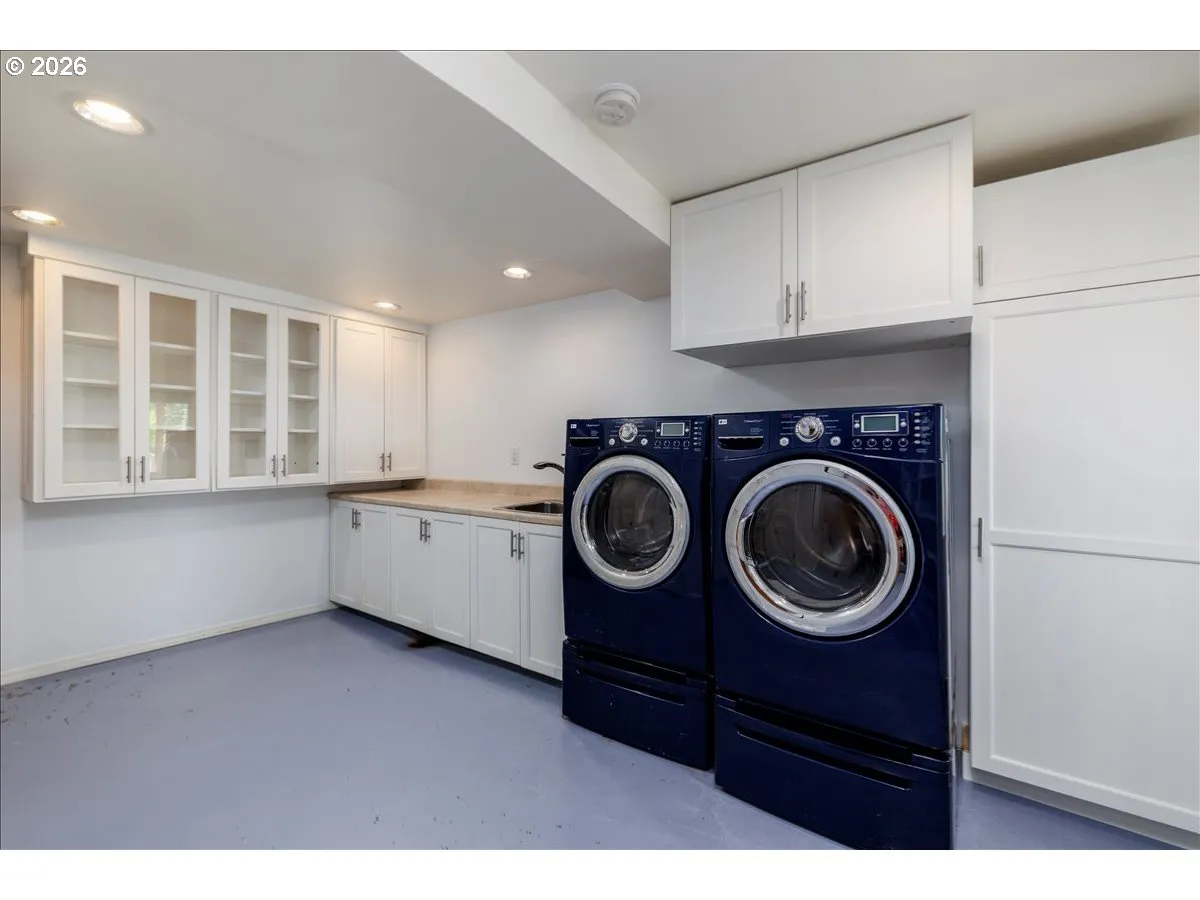 Laundry-Lower