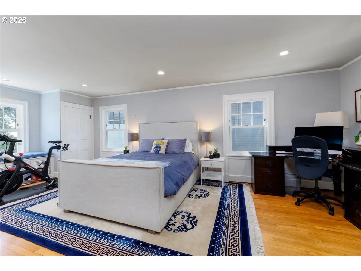 Bedroom, Primary-Upper