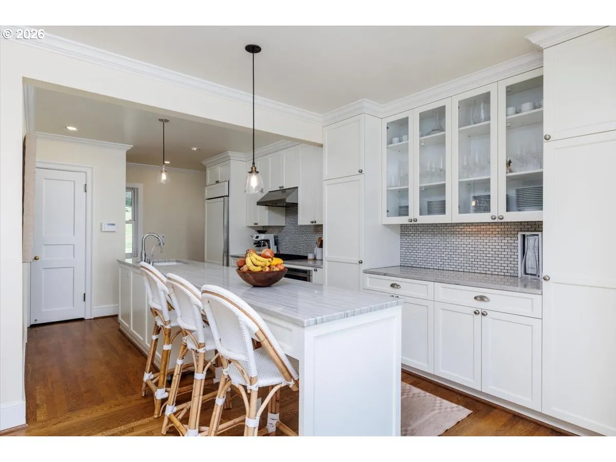 Kitchen-Island