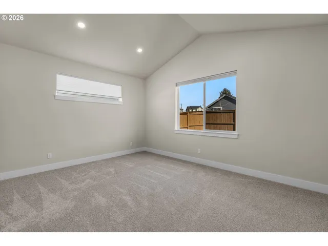 Bedroom, Primary-Vaulted Ceilings