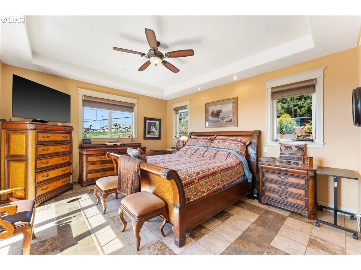 Primary Bedroom-Ceiling Fan