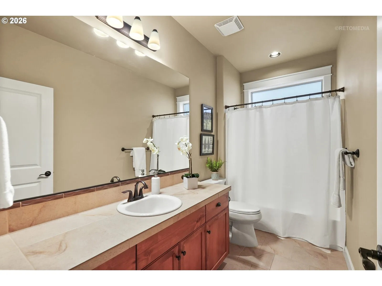 Bathroom-Hall