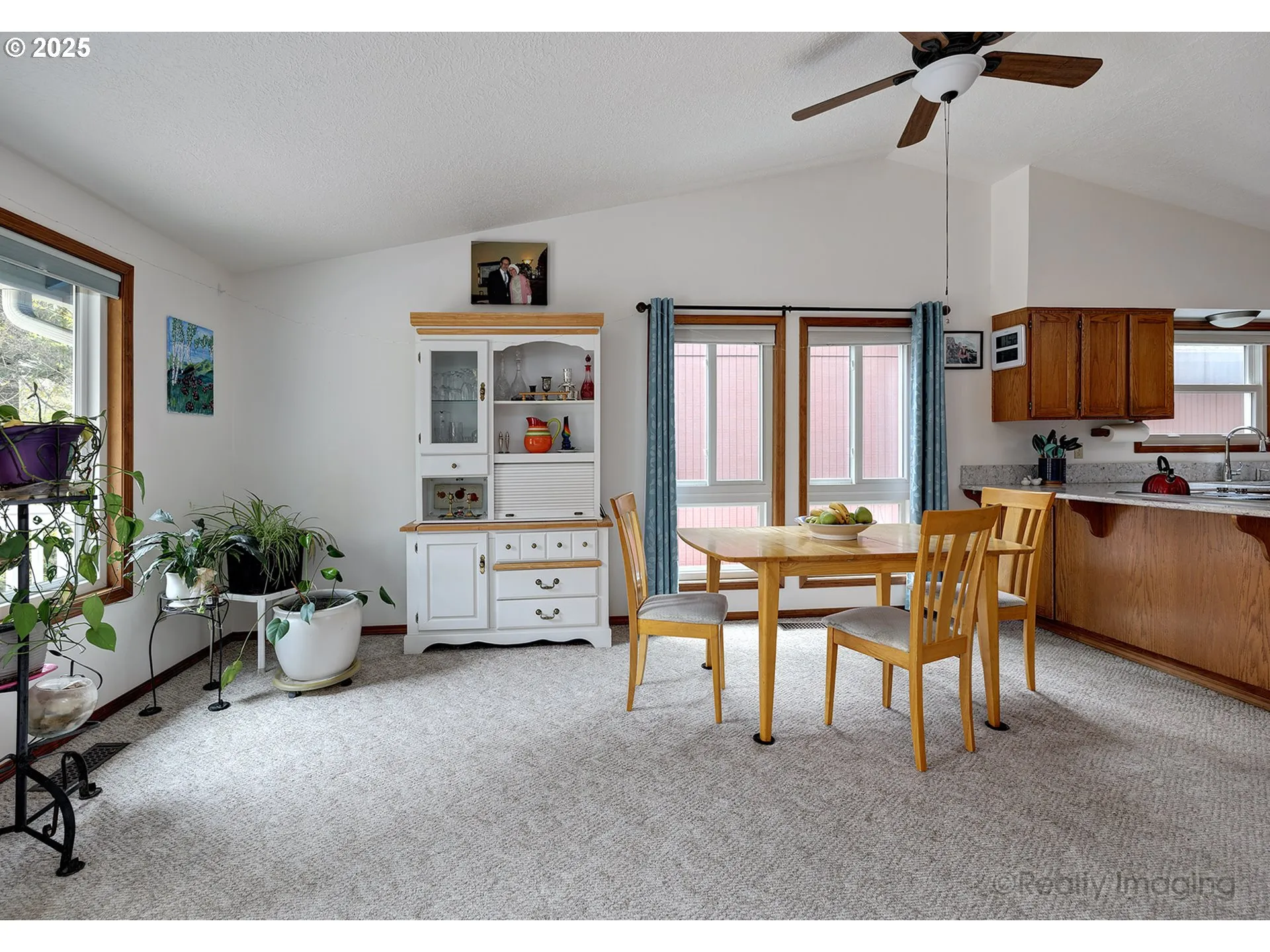 Dining Room-Ceiling Fan