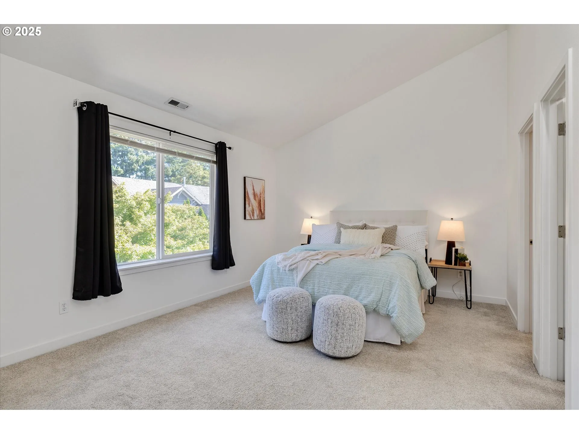 Bedroom, Primary-Upper