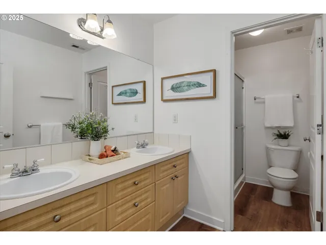 Bathroom, Attached-Double Sinks