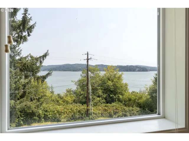 View-Bay