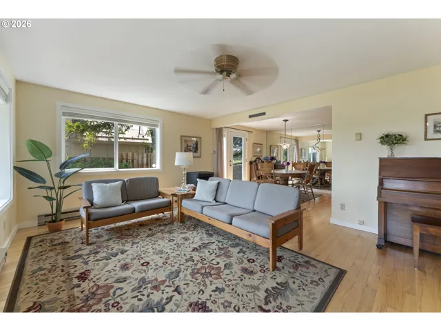 Living Room/Dining Room