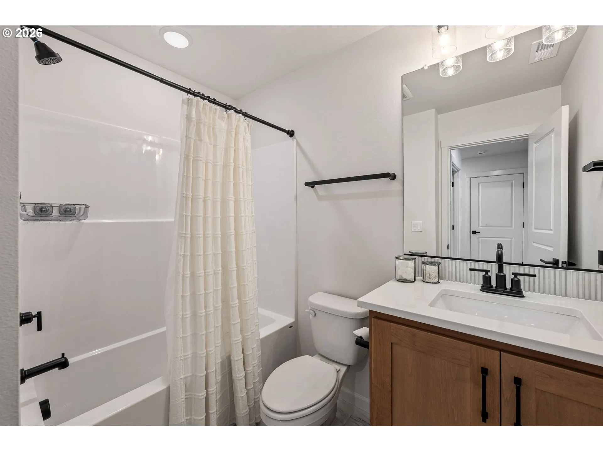 Bathroom-Upper