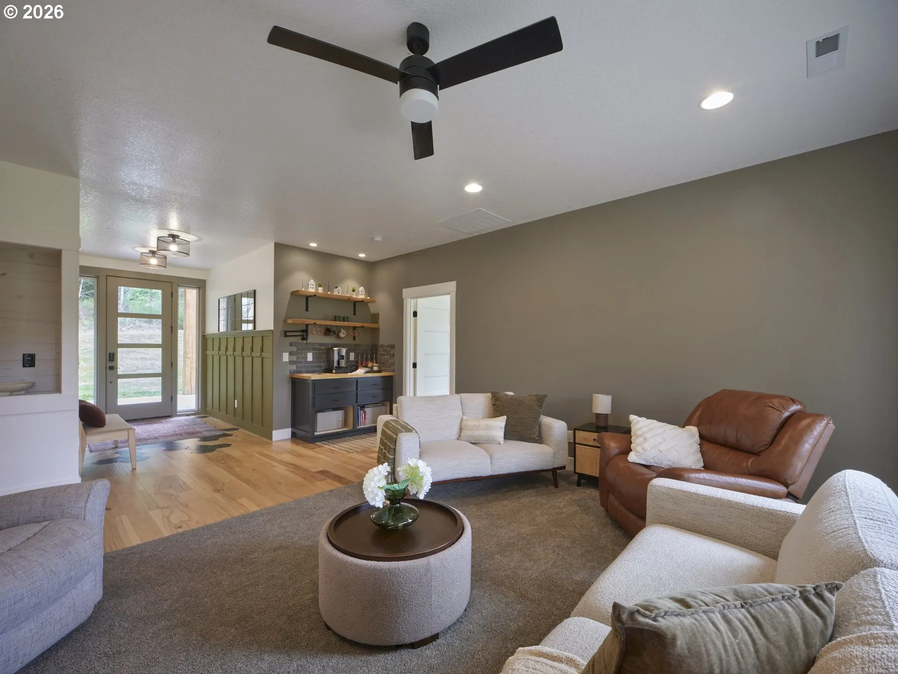 Living Room-Ceiling Fan