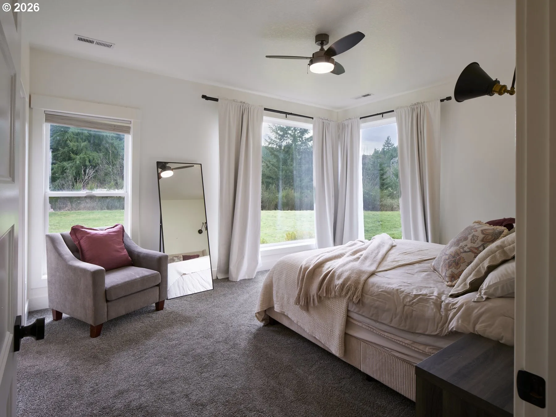 Primary Bedroom-Main