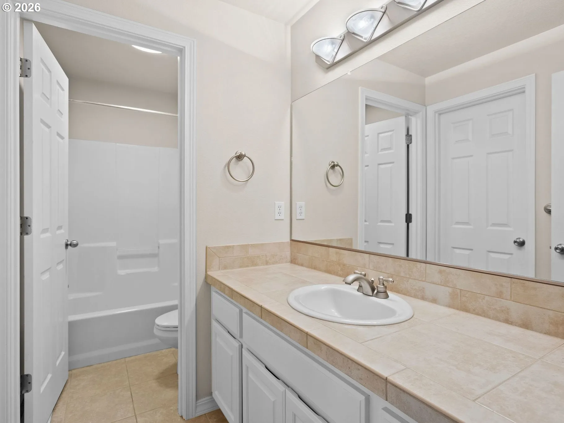 Bathroom-Lower