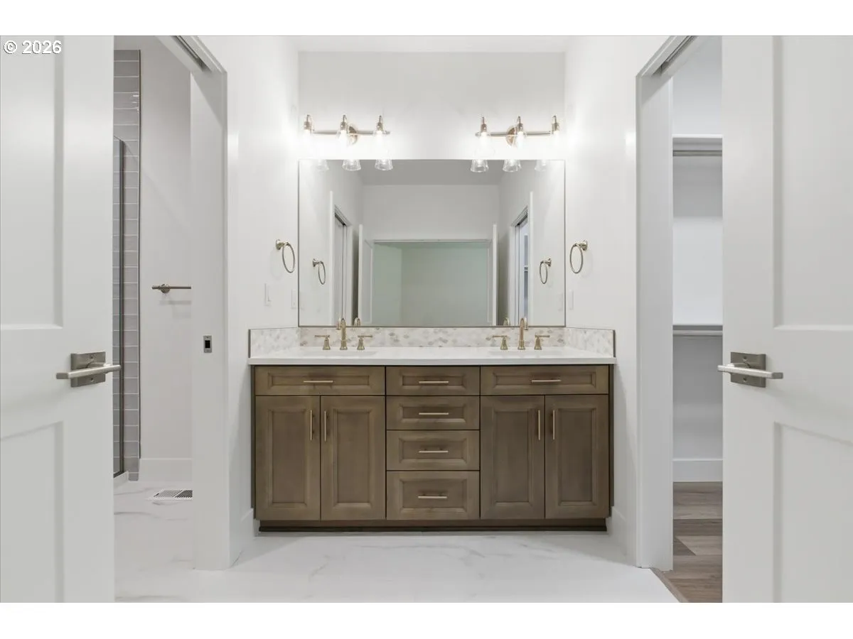Primary Bedroom-Attached Bathroom