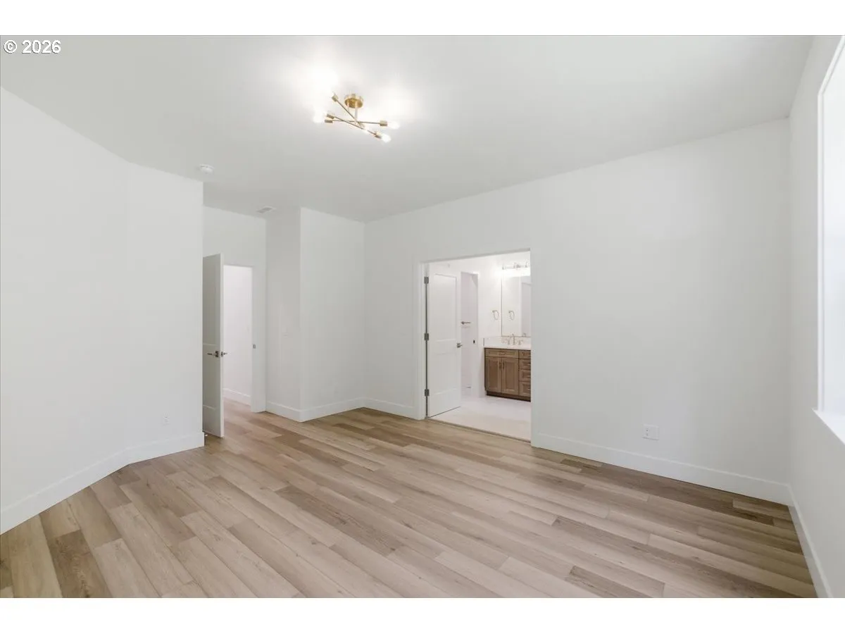 Primary Bedroom-Attached Bathroom