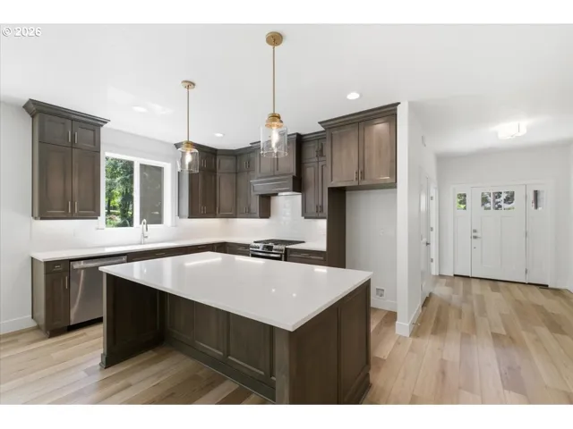 Kitchen-Island