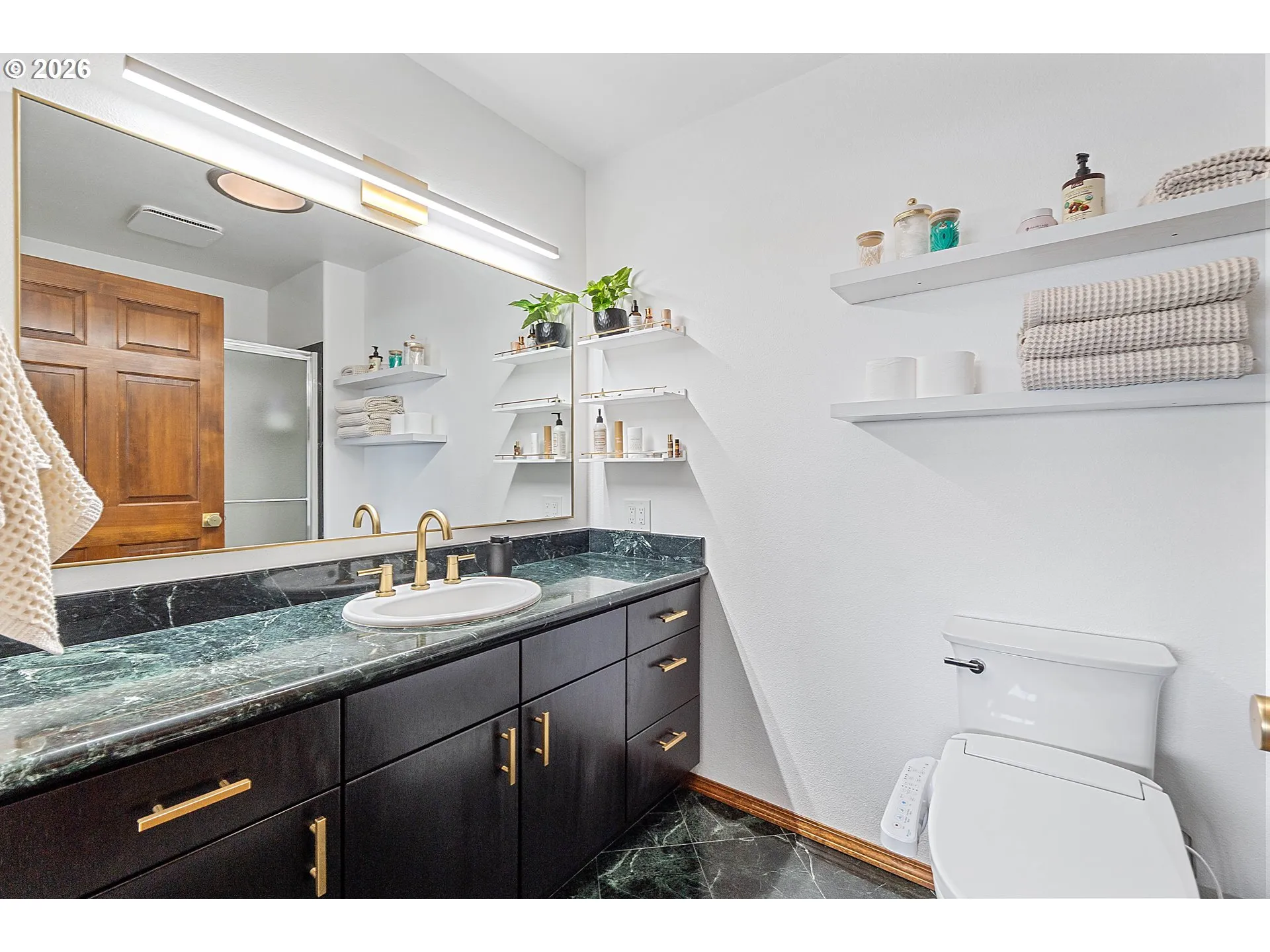 Bathroom, Attached
