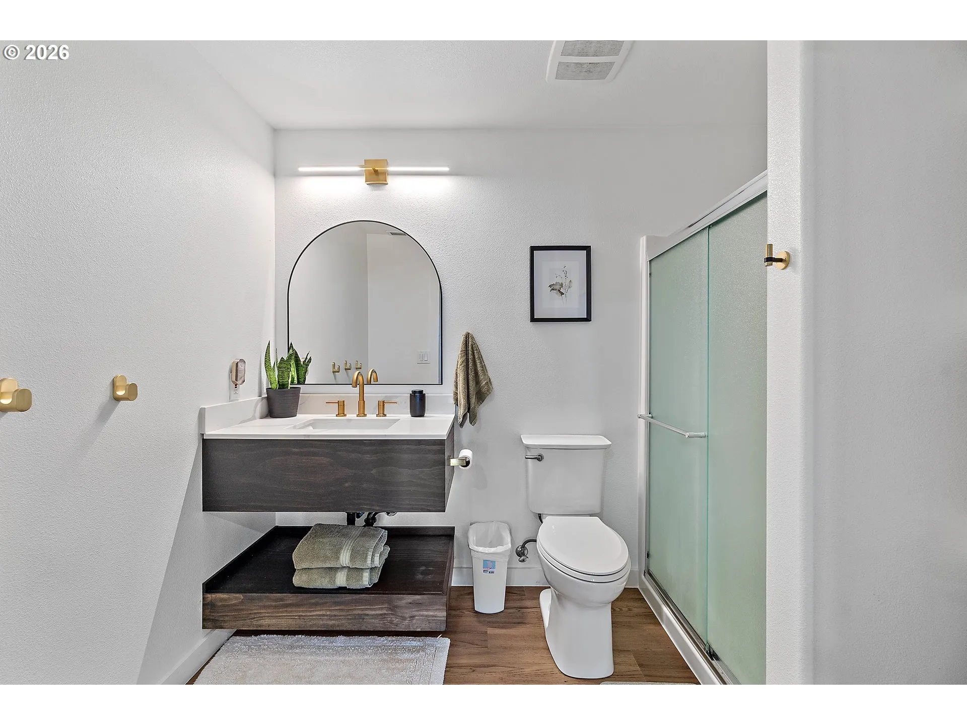 Bathroom-Lower