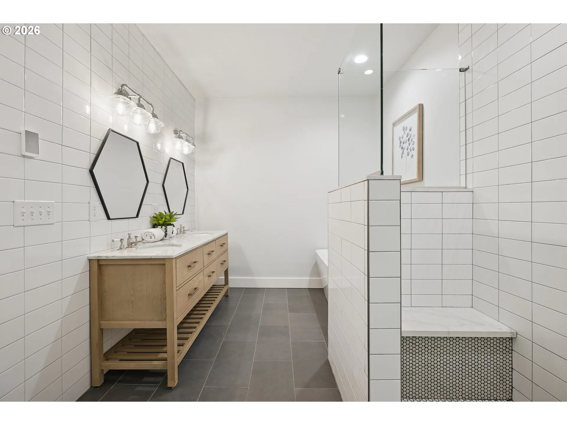 Bathroom-Walk in Shower