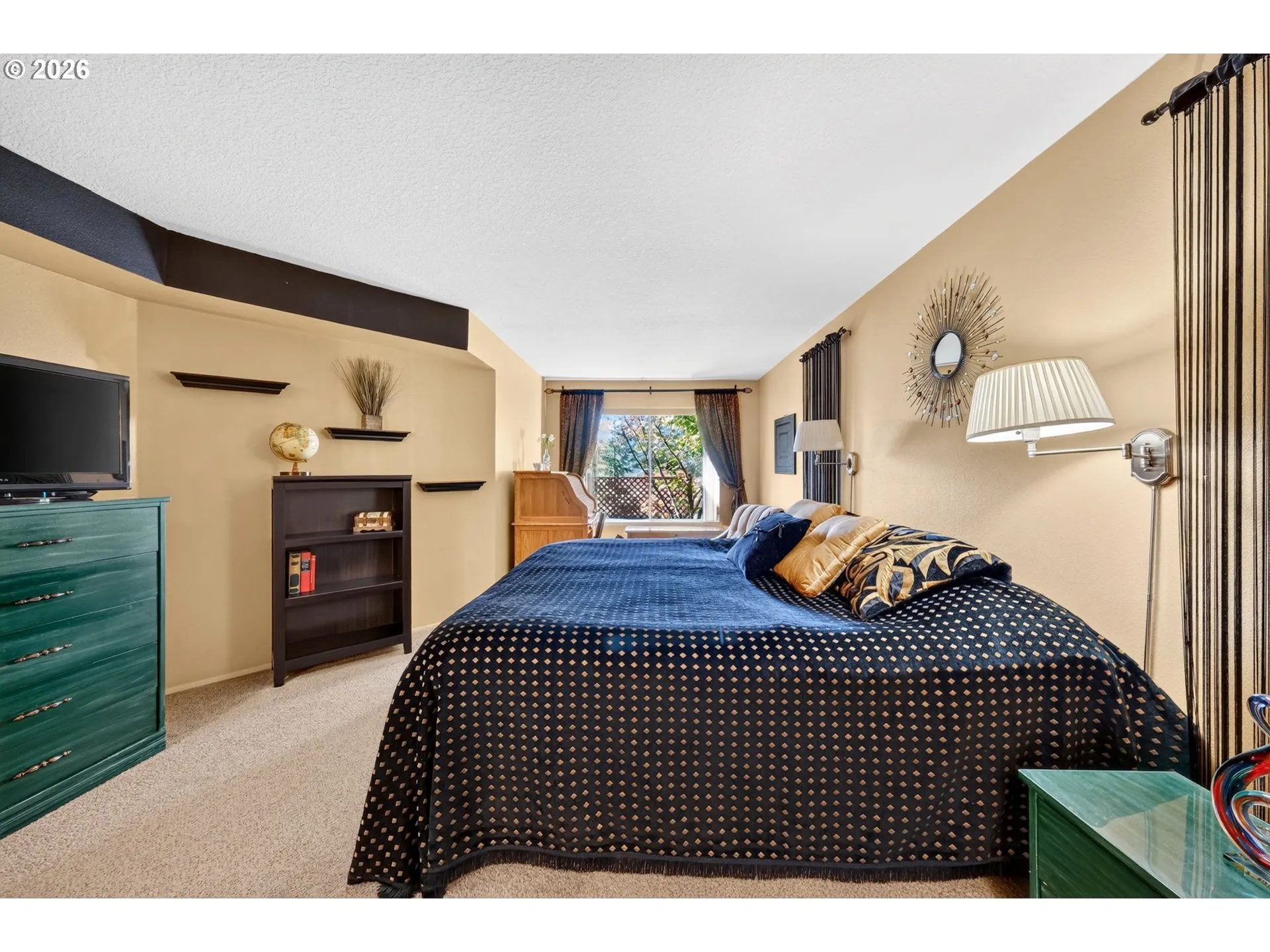 Bedroom, Owner's Suite