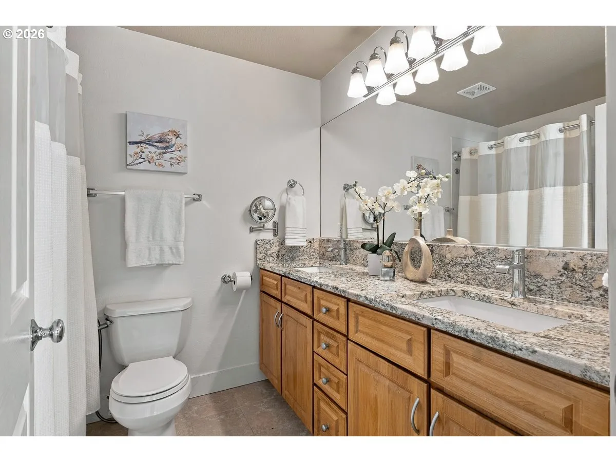 Bathroom, Attached