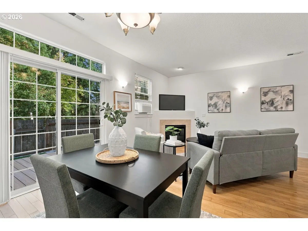 Living Room/Dining Room