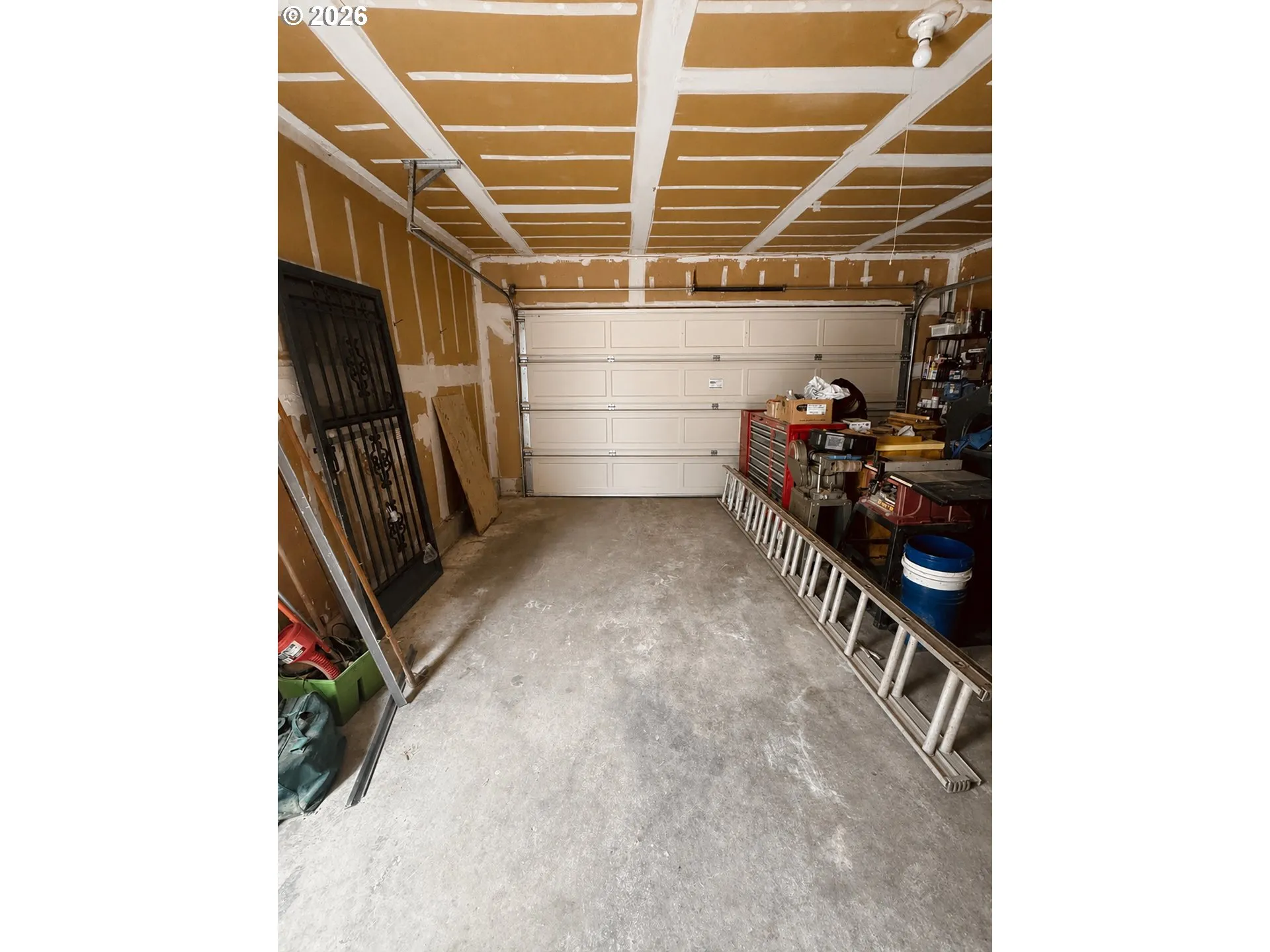 Garage-# 1