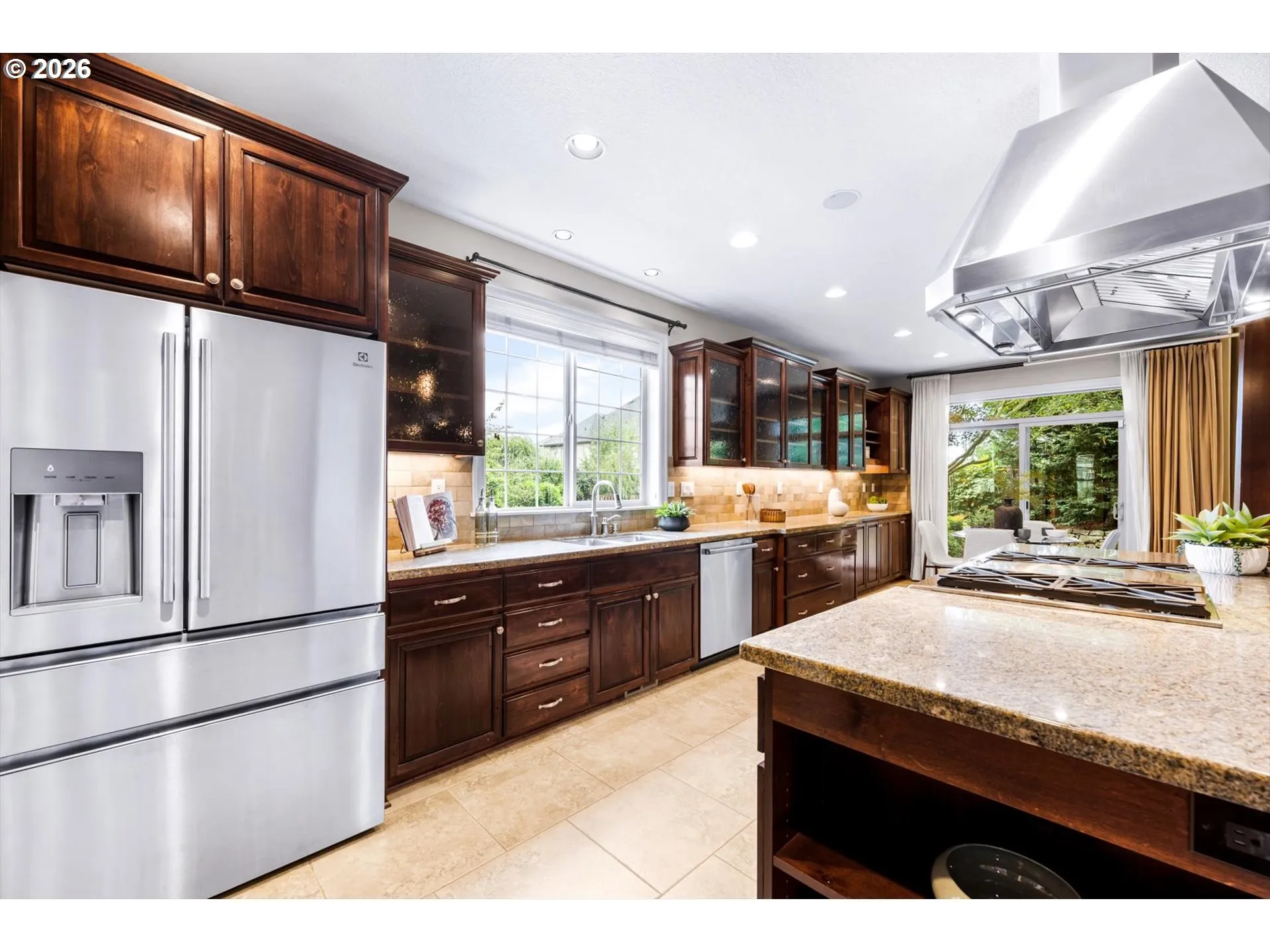 Kitchen-Cooking Island
