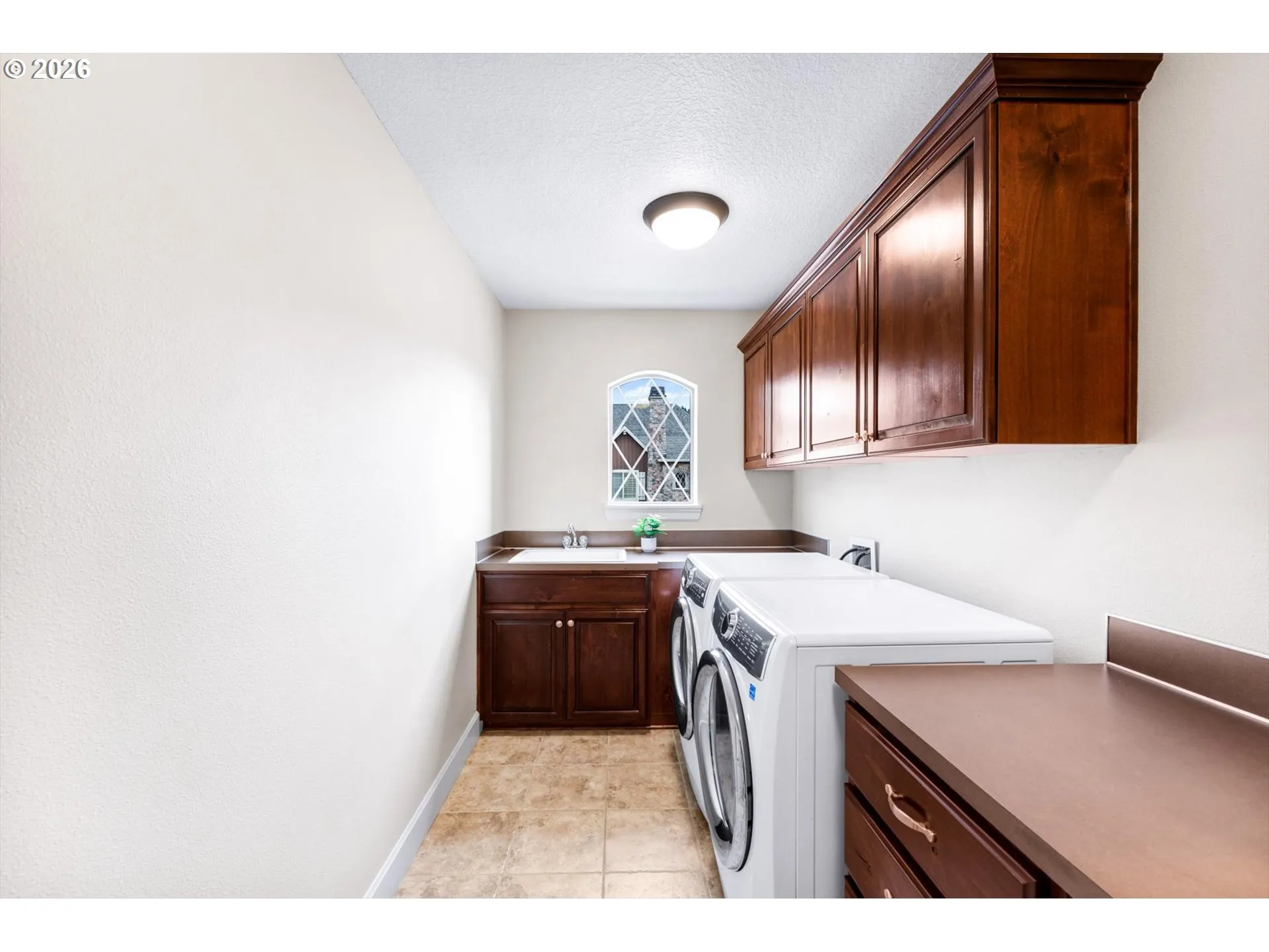 Laundry-Upper