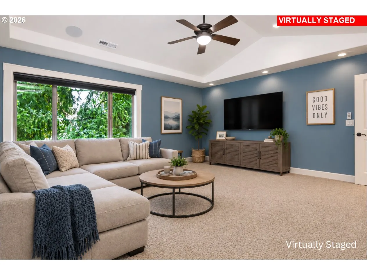 Bonus Room-Ceiling Fan