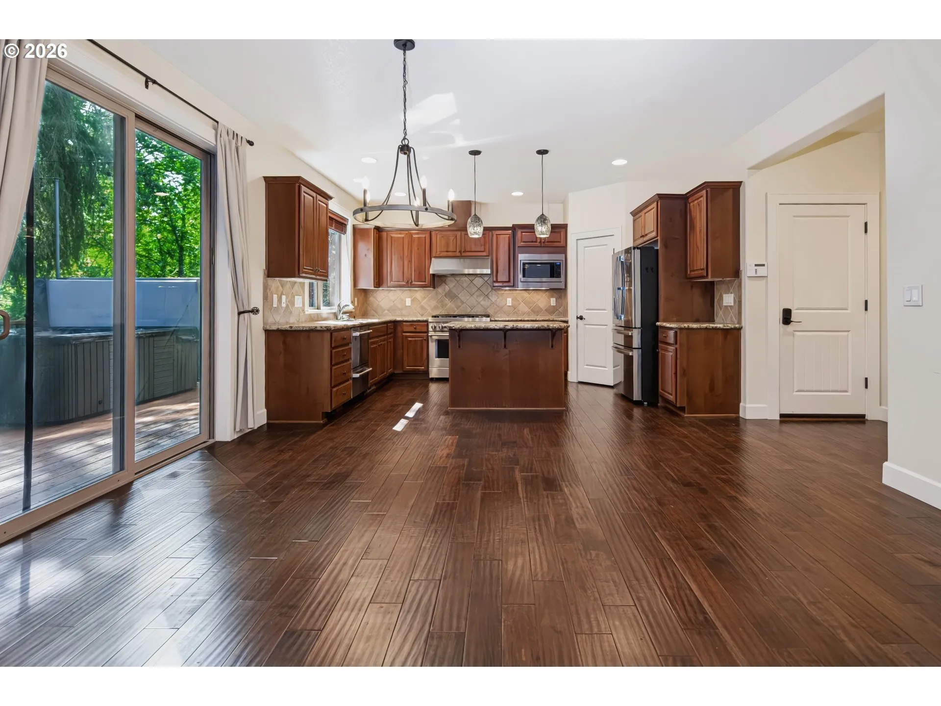 Kitchen-Eating Area