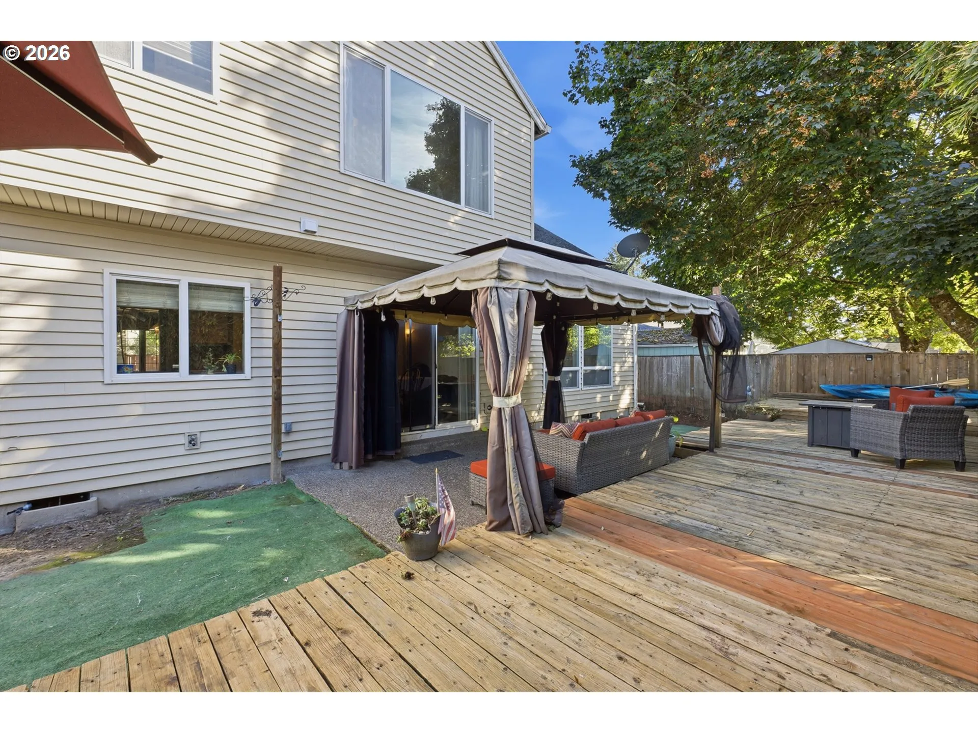 Deck-Main