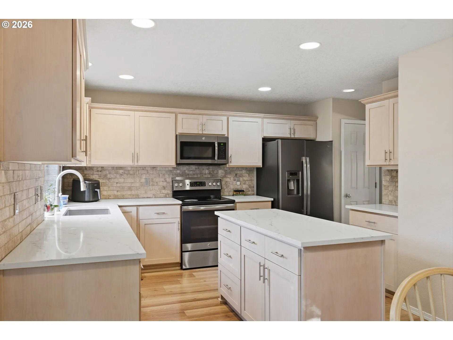 Kitchen-Island