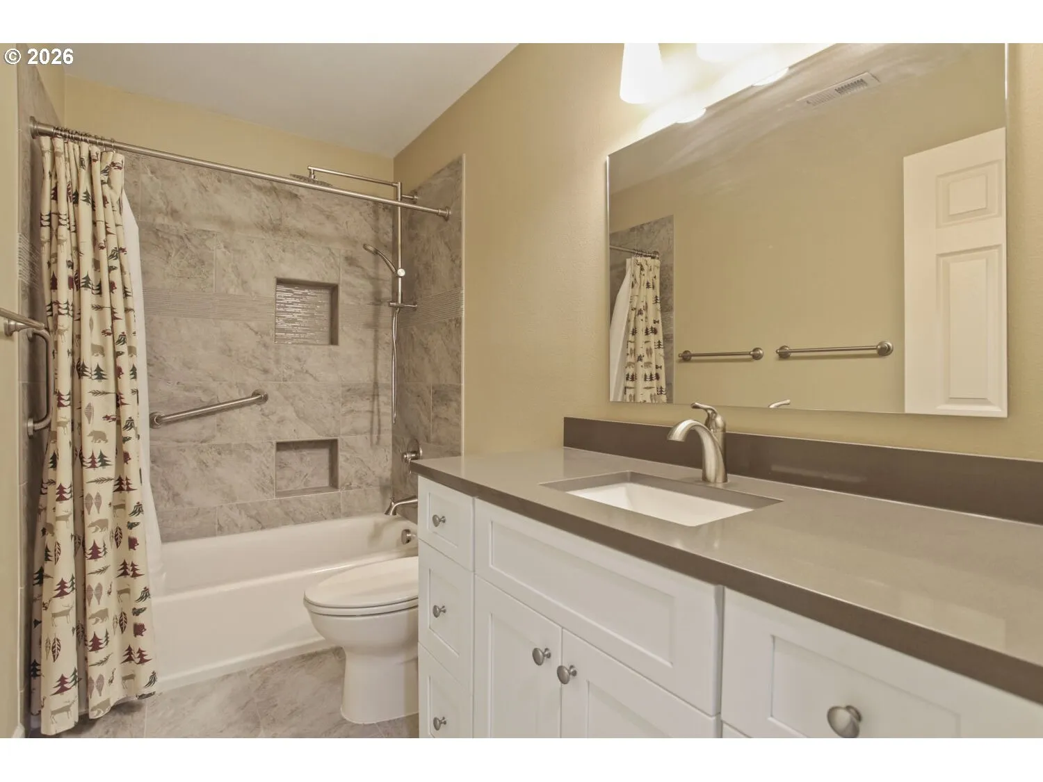 Bathroom-Upper