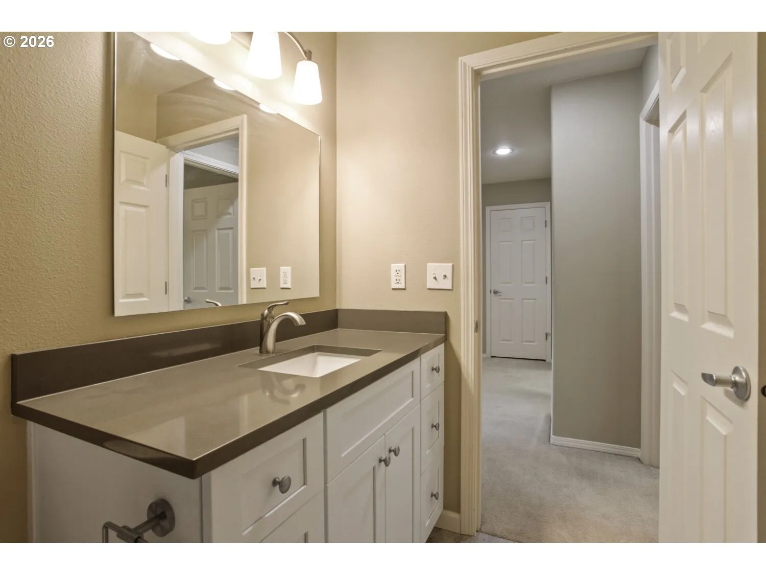 Bathroom-Upper