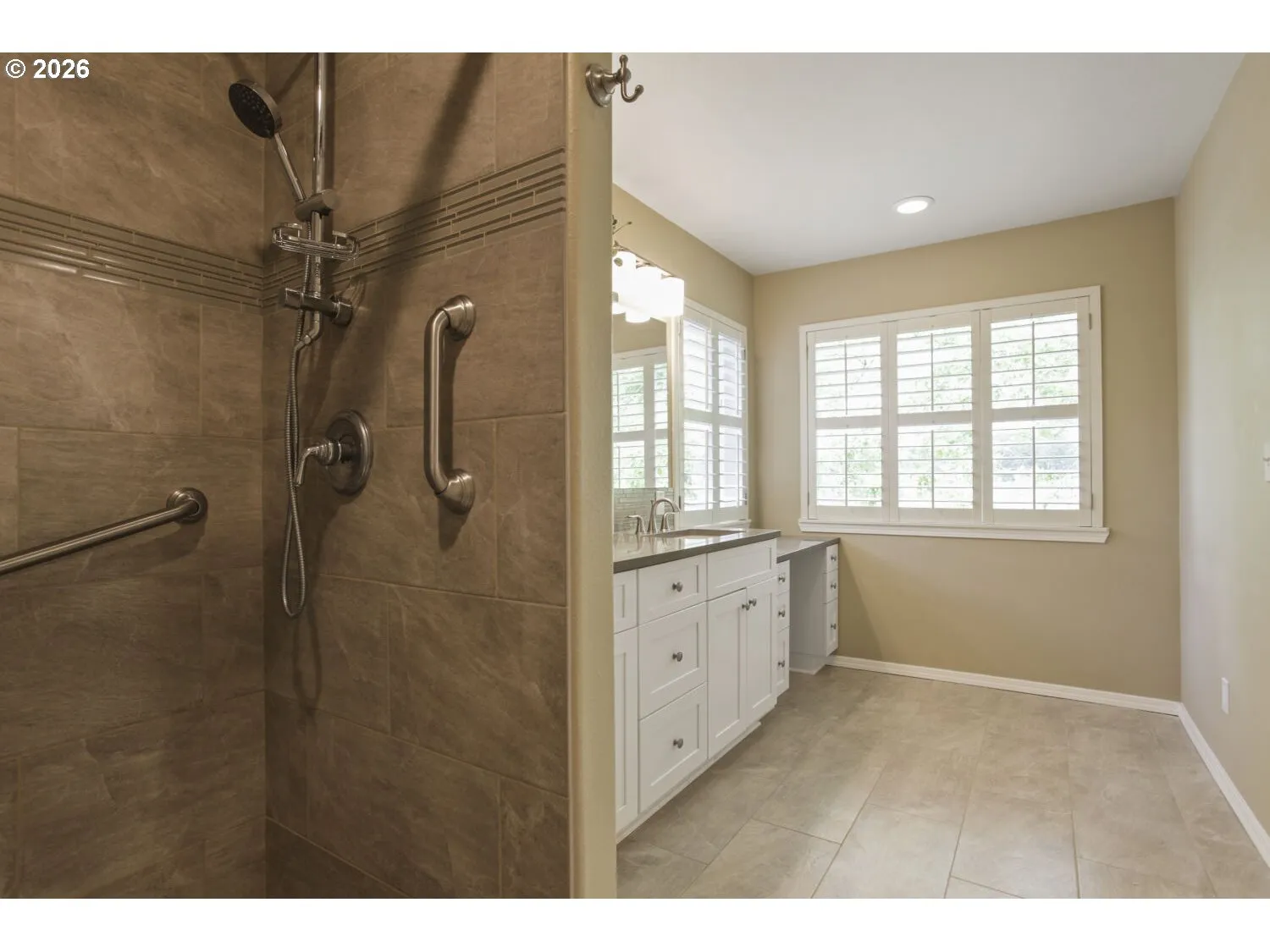 Bathroom, Attached-Walk in Shower