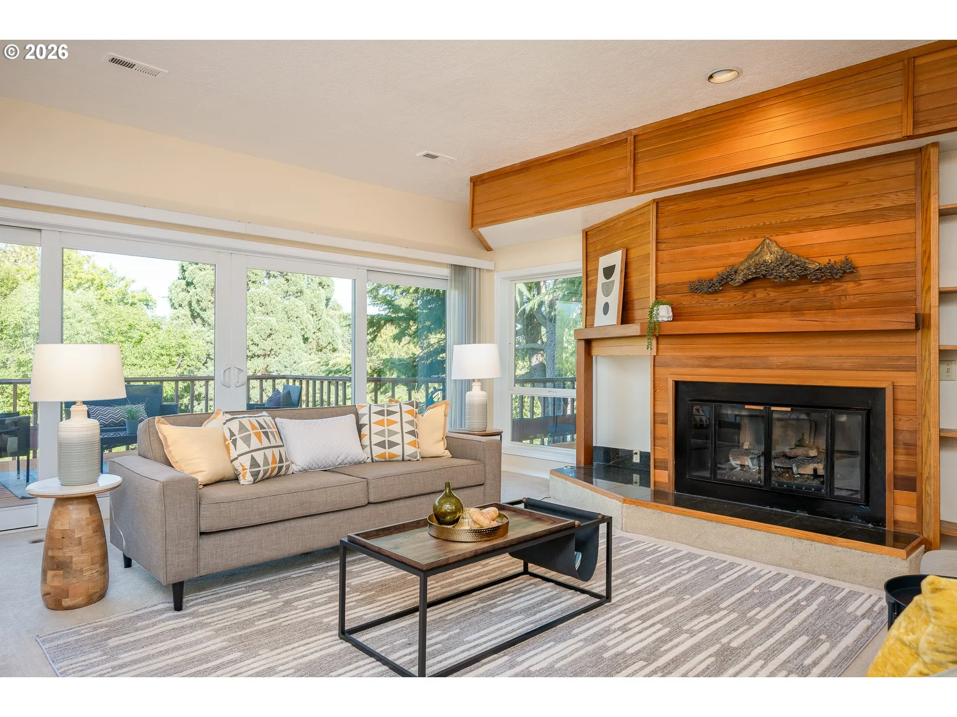 Living Room-Fireplace