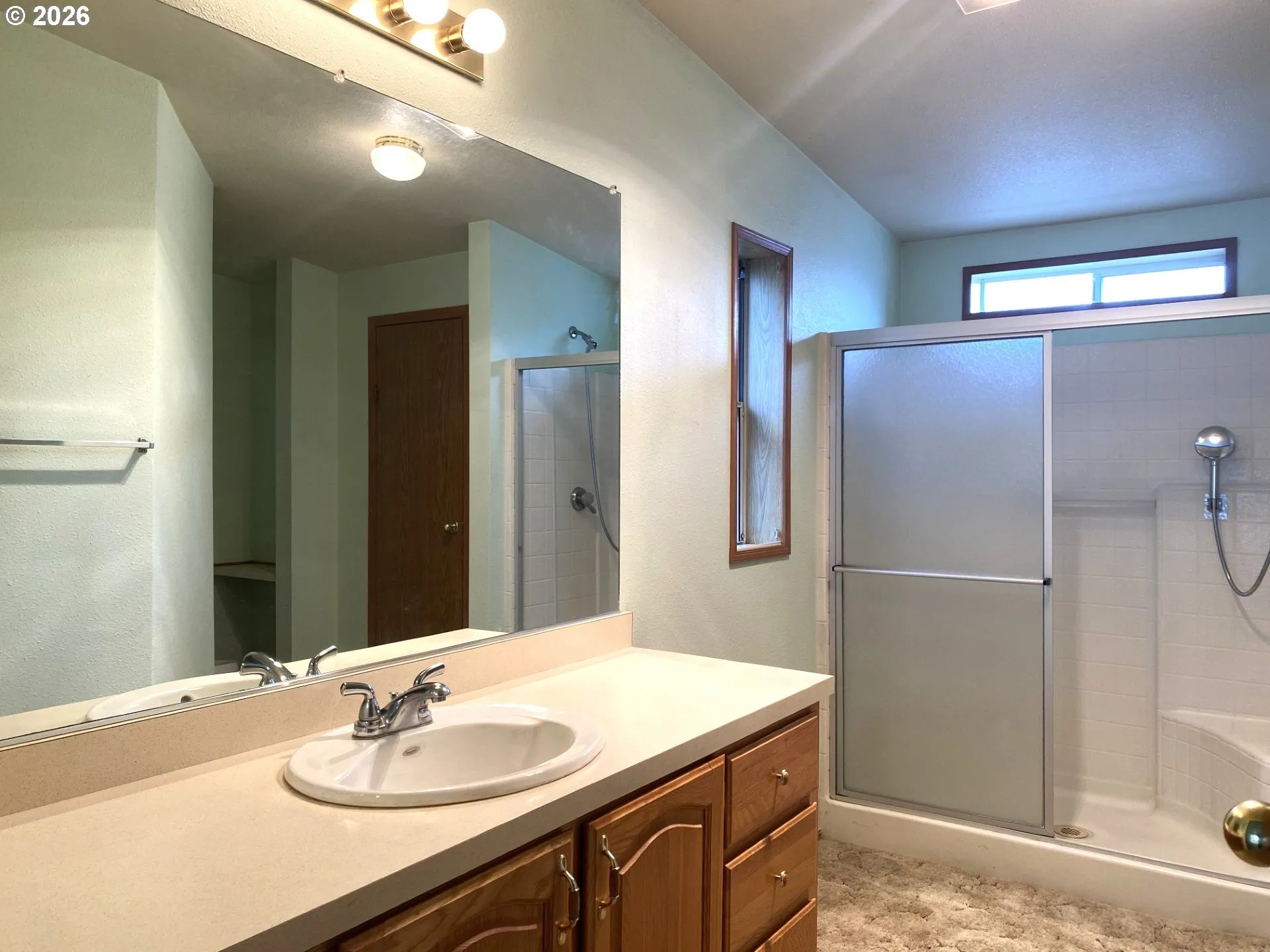 Bathroom, Attached