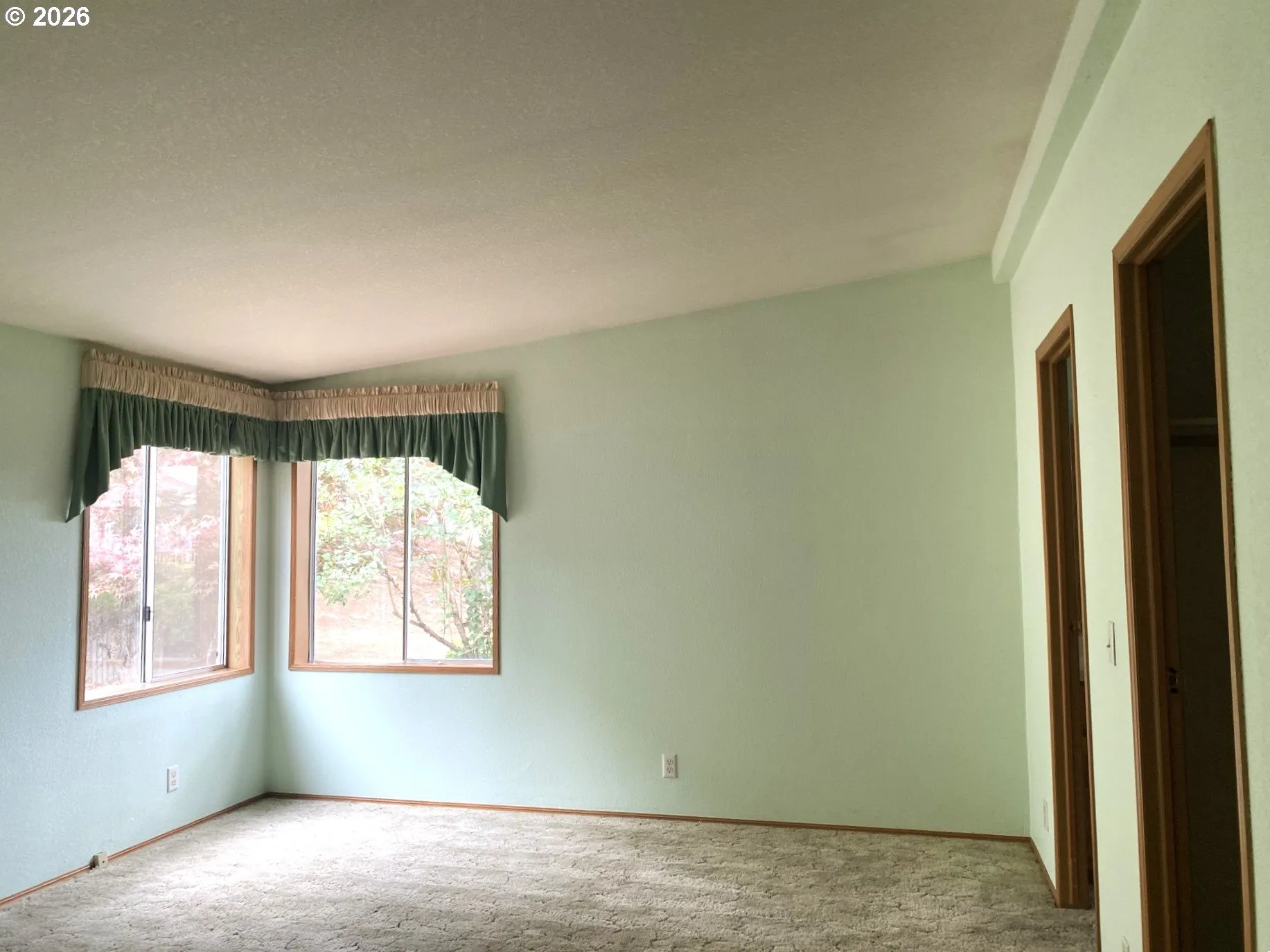 Bedroom, Primary