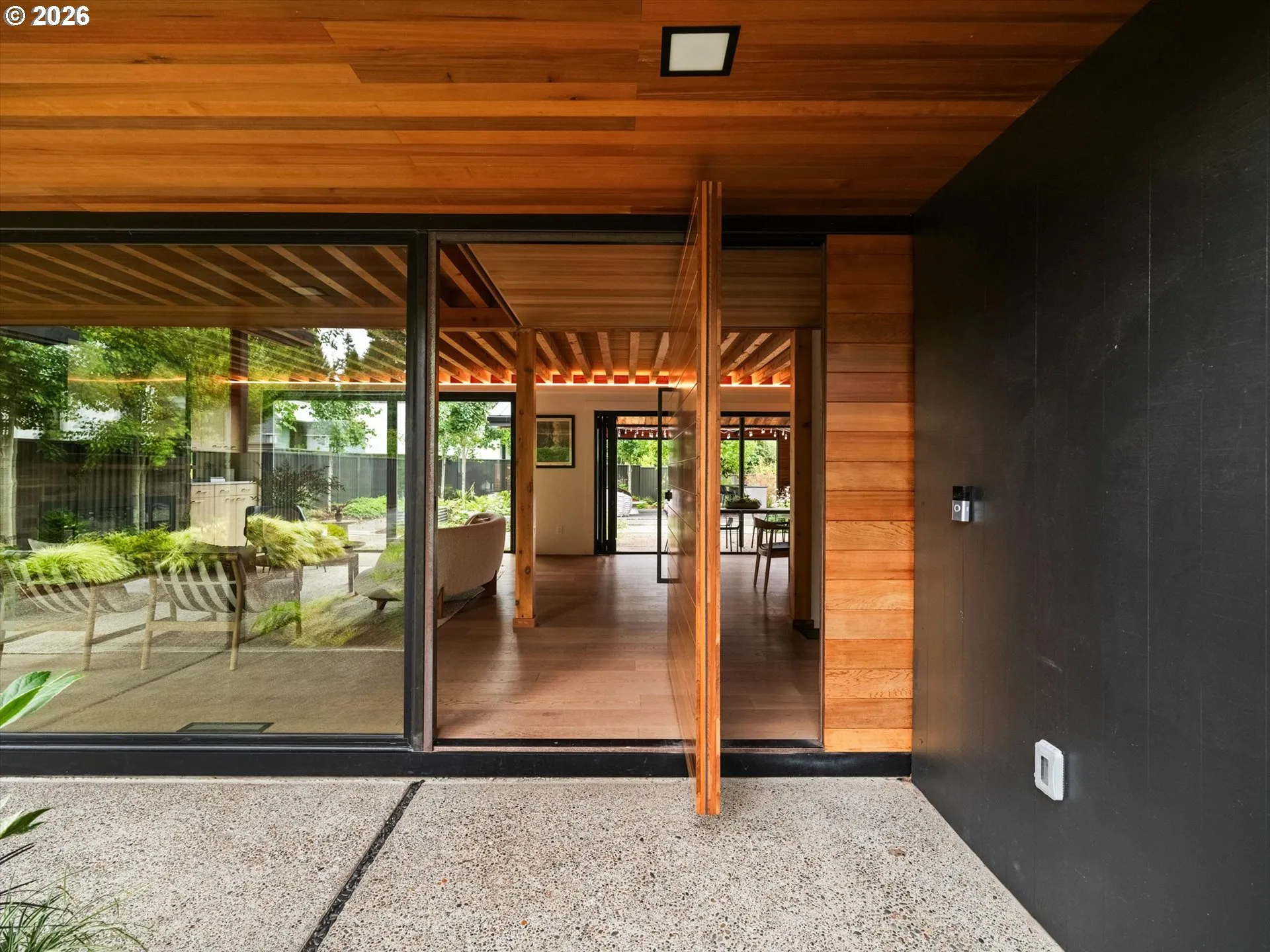 Entrance/Foyer